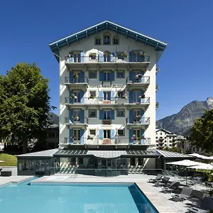 ***** Отель Mont-blanc Франция