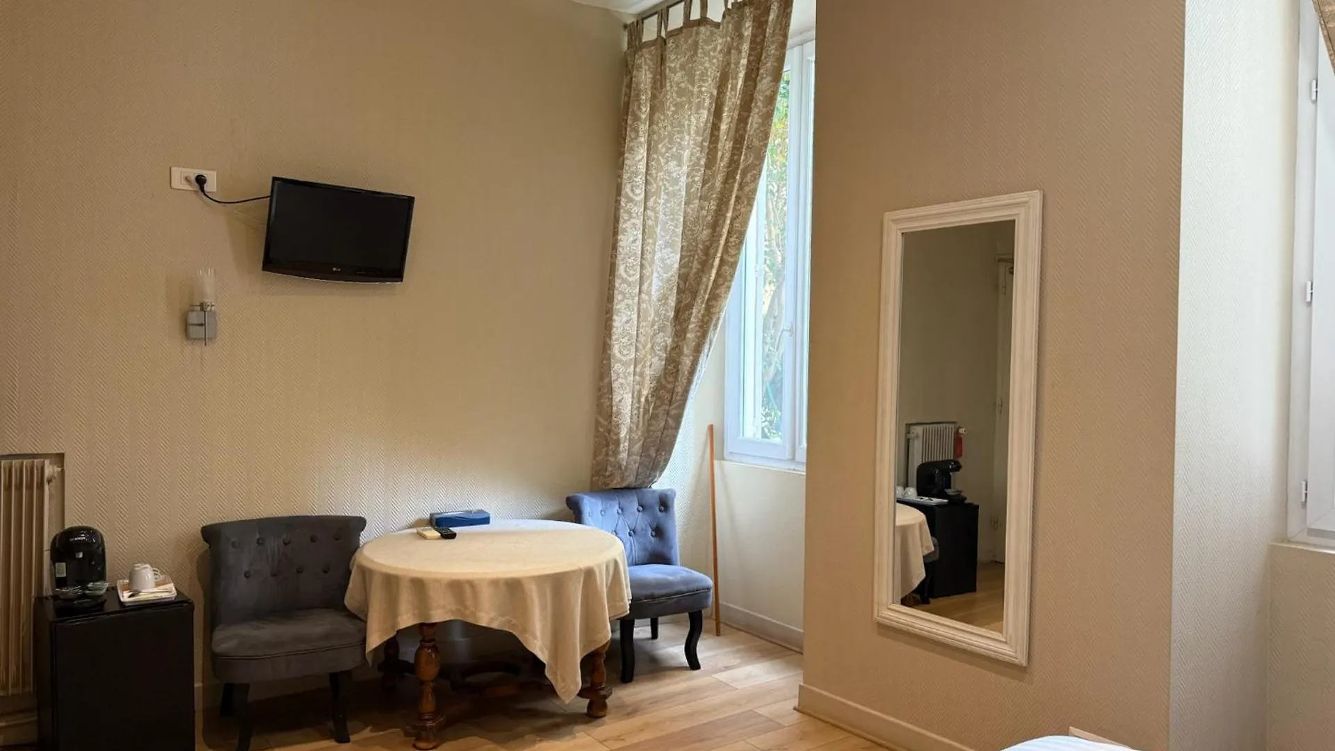 Nice Garden Hotel 3*,  Франция